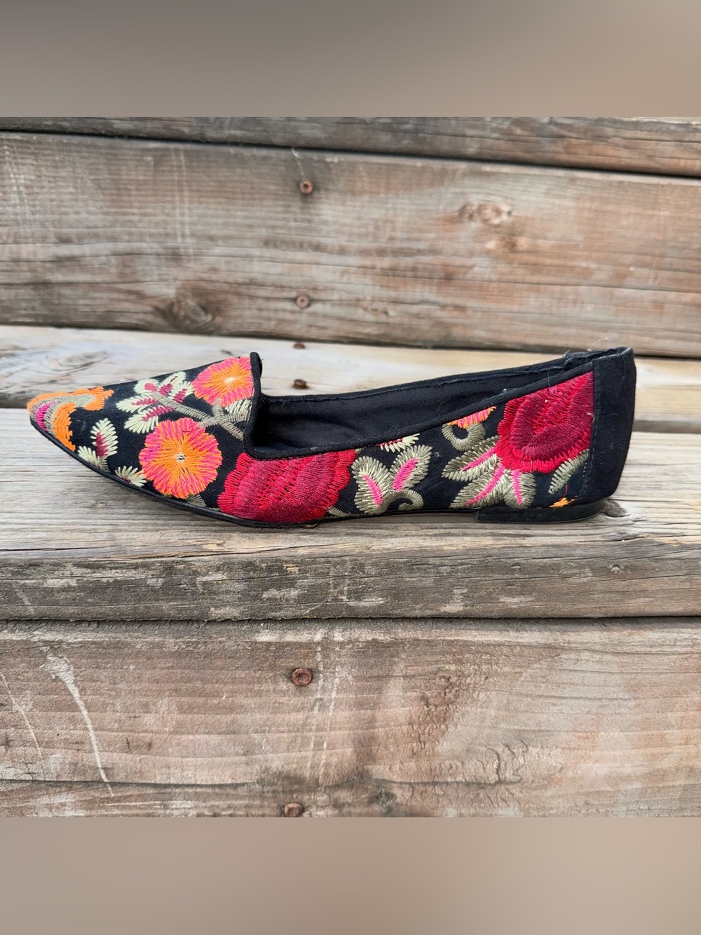 MIA Robin Floral Embroidered Pointed Toe Flats | Women’s Size 7 | Boho Chic